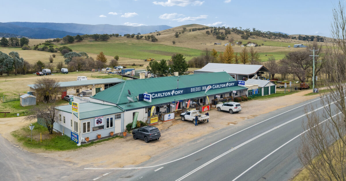 Historic Bredbo Inn known for famous pies hits the market • Ray White